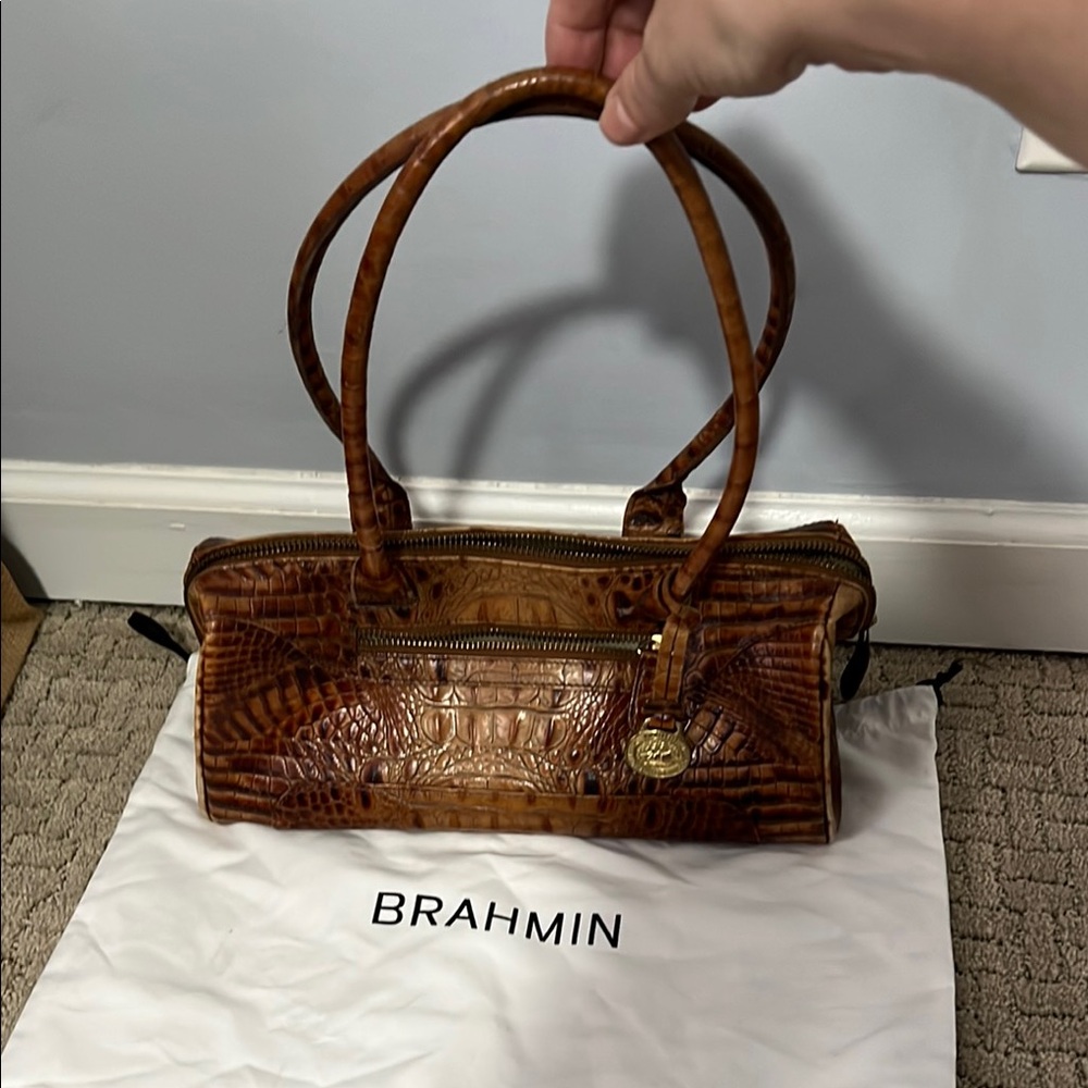 Brahmin Brown Shoulder Bag with Elegant Design